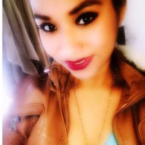 Meet your Posher, Lara